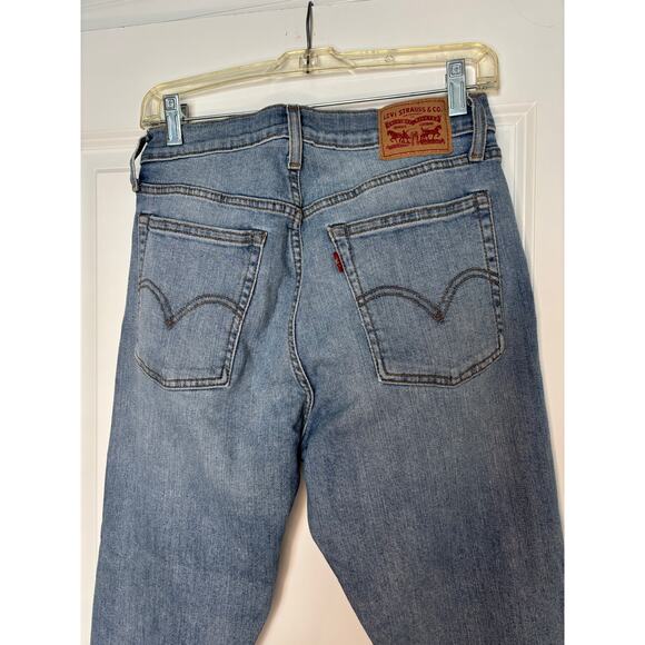 Levi’s Wedgie Skinny High Rise Distressed Jeans Raw Hem Women’s Size 29 - Picture 4 of 6